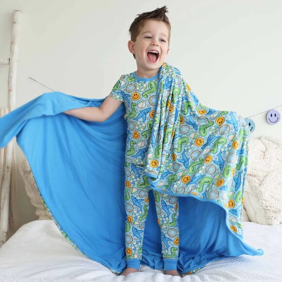 Caden Lane Floatie Friends Two Piece Pajama Set Blue 3T NWT - Picture 1 of 5
